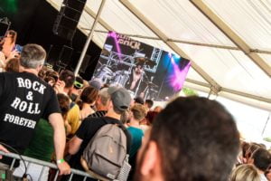 Louise contre Attaque Tribute