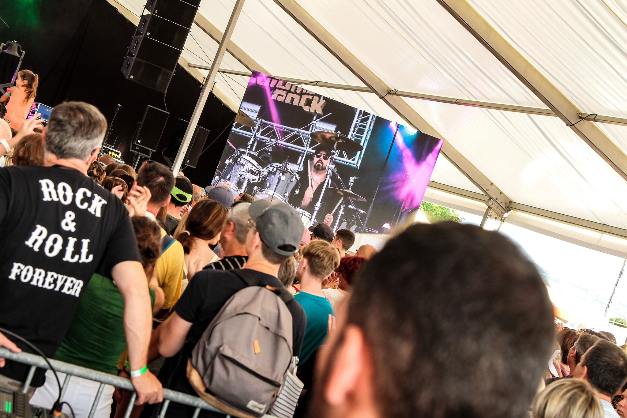 Louise contre Attaque Tribute